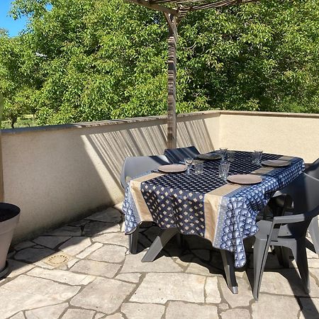 Gite Les Cles Des Champs Cote Jardin Lacave  Exterior photo