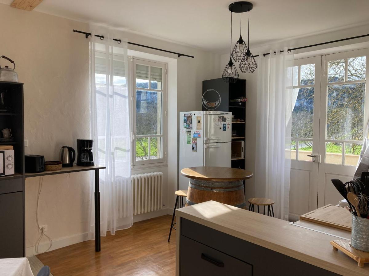 Gite Les Cles Des Champs Cote Jardin Lacave  Exterior photo